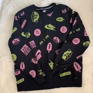 Nike Logo Sweatshirt - Size L